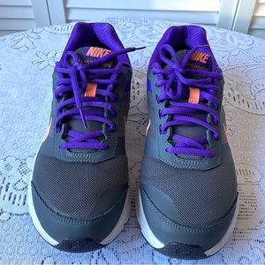 Nike Women’s Air Relentless 5 size 11